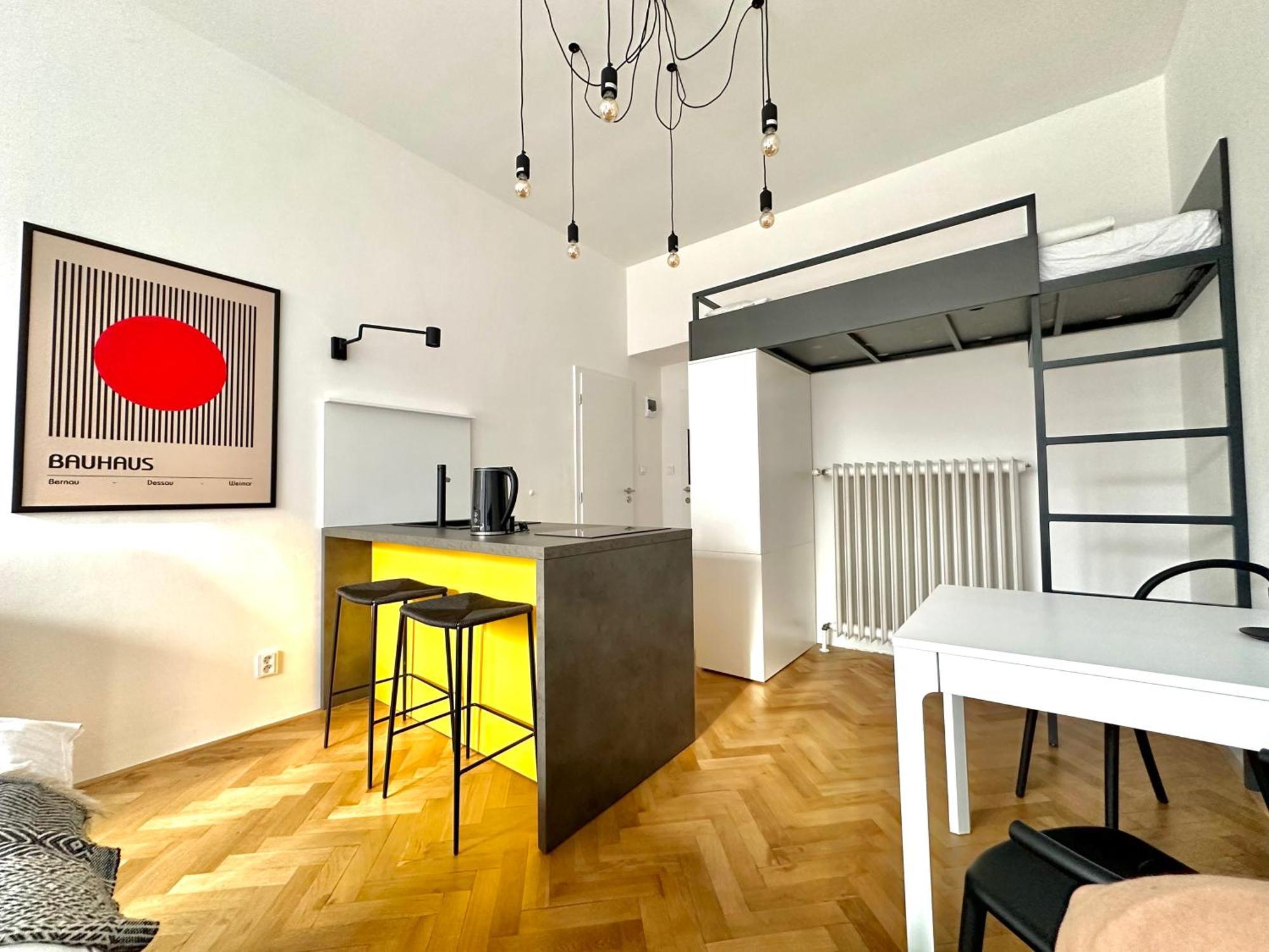Botanique Rooms With Sauna By Homester Брно Экстерьер фото