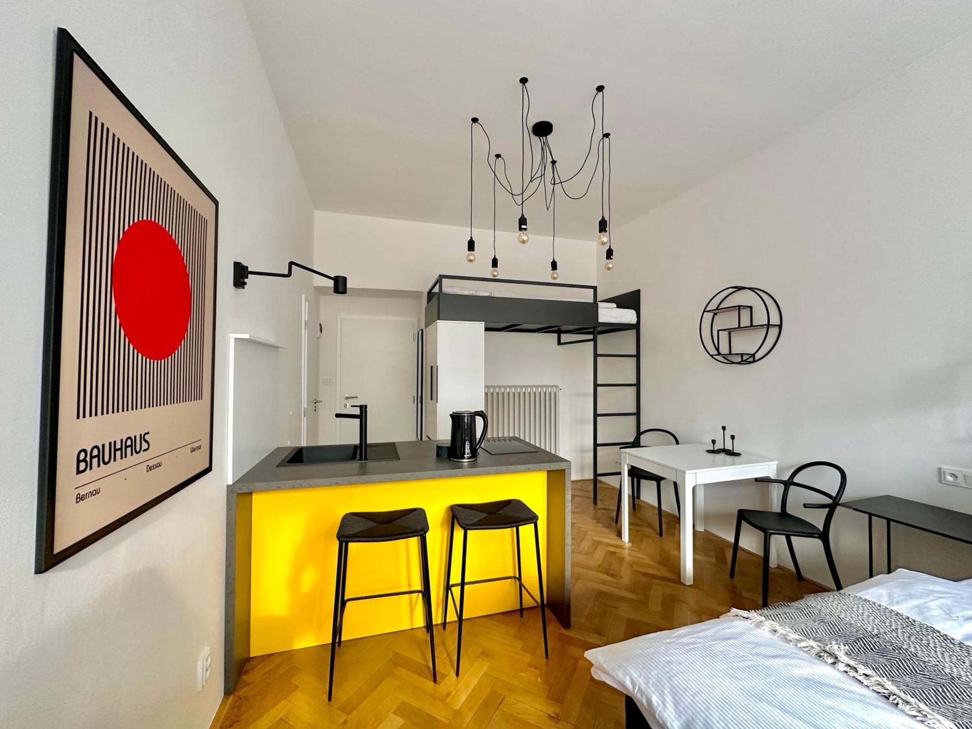 Botanique Rooms With Sauna By Homester Брно Экстерьер фото